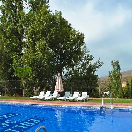 Gemuetliches Mit Pool Und Garten Vakantiehuis Válor
