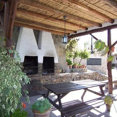 בית נופש Gemuetliches Mit Pool Und Garten Válor