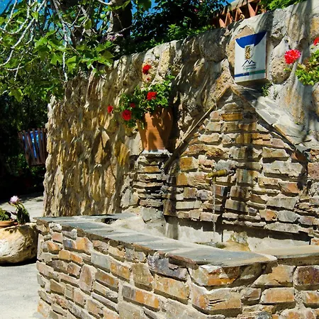 בית נופש Gemuetliches Mit Pool Und Garten
